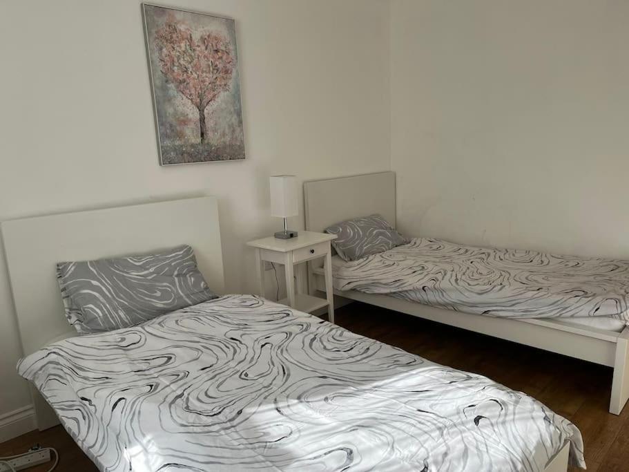 Bright And Calm Apartment - Watford Zewnętrze zdjęcie