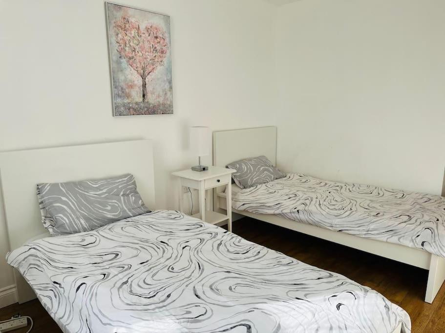 Bright And Calm Apartment - Watford Zewnętrze zdjęcie