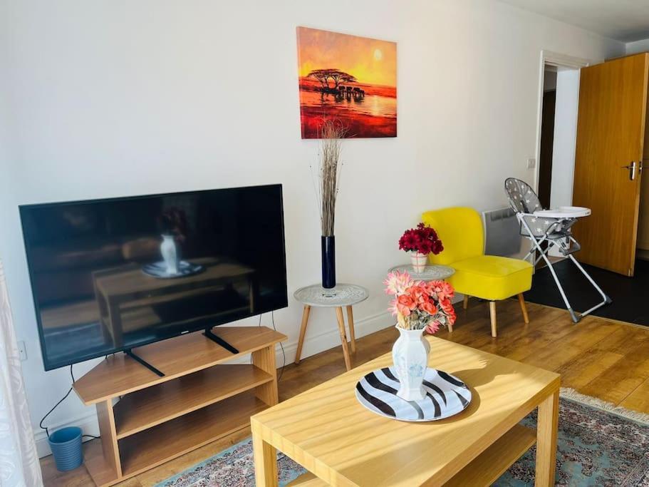 Bright And Calm Apartment - Watford Zewnętrze zdjęcie